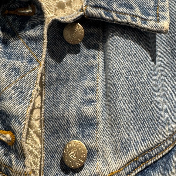 Looney Tunes Denim Vest Sz XL - Picture 4 of 7